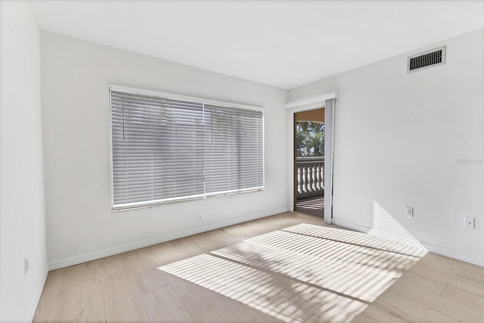 LIDO ROYALE - Residential