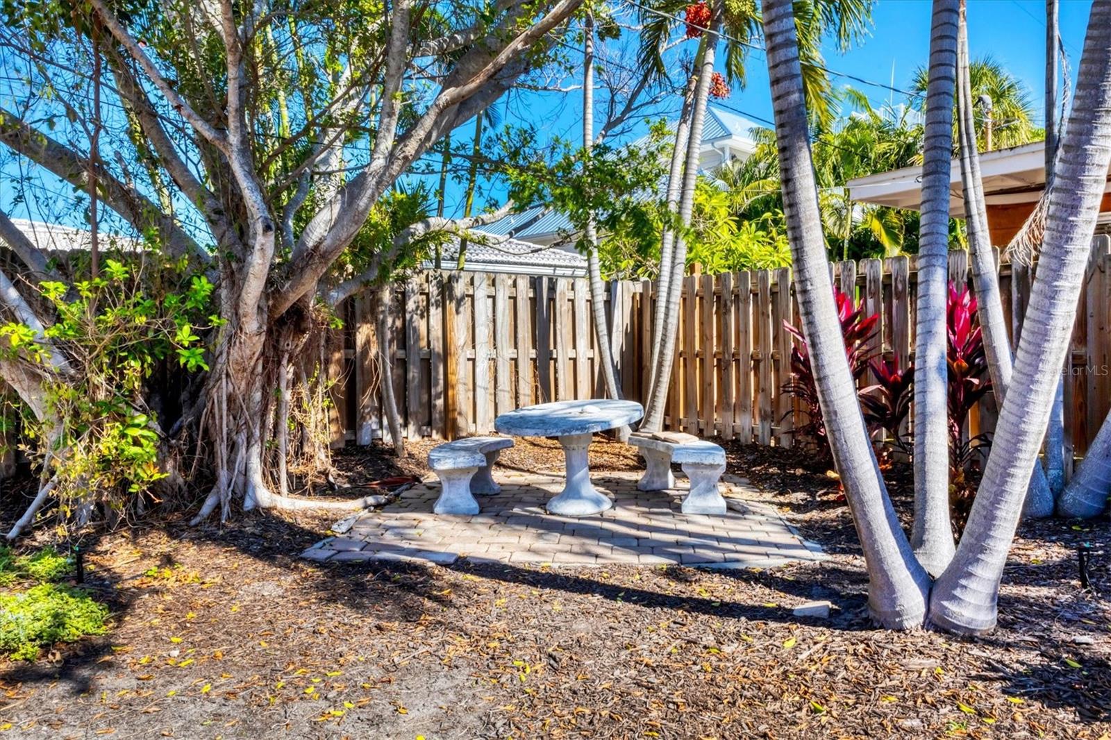 LIDO ROYALE - Residential