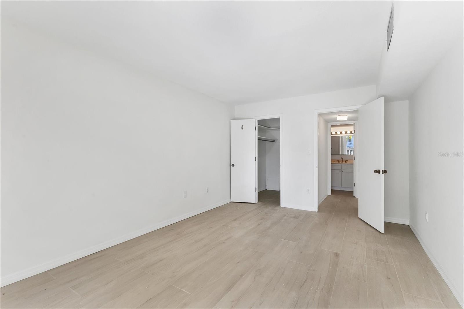 LIDO ROYALE - Residential