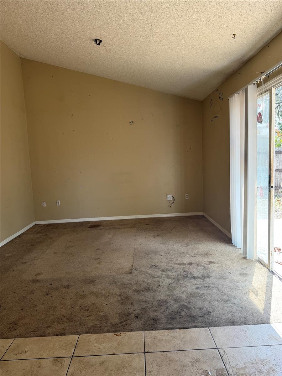 MIDDLETON OAKS - Residential