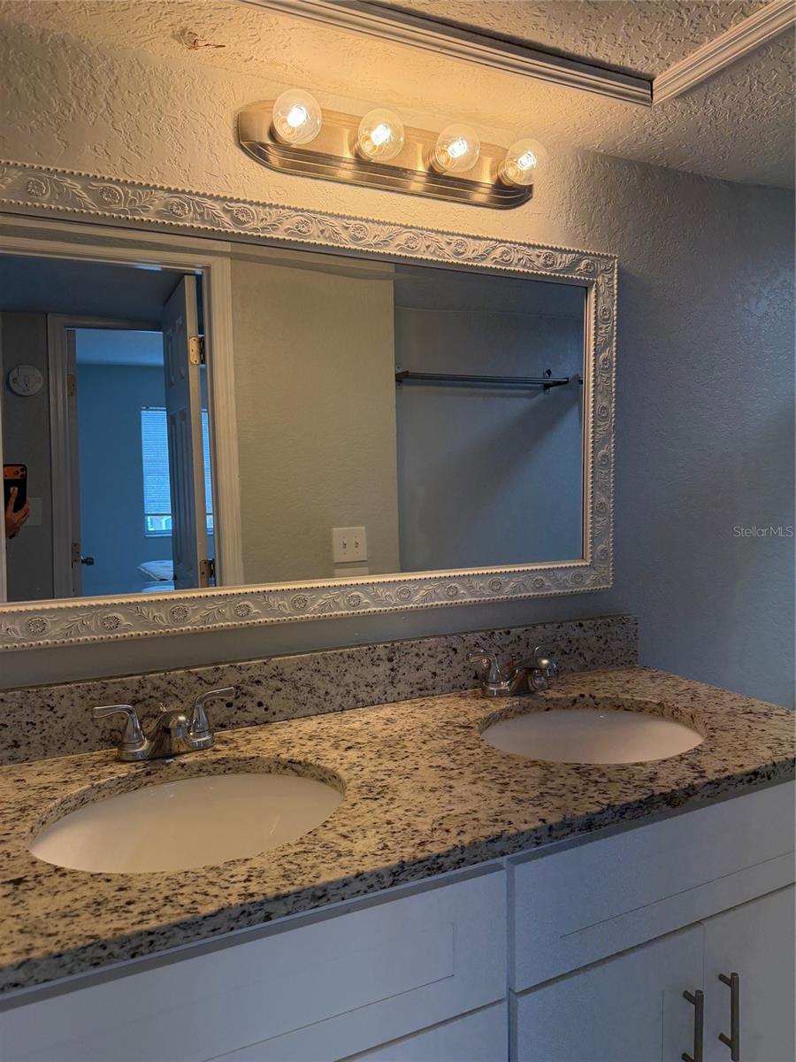 WINDMILL POINT CONDO - Residential Lease