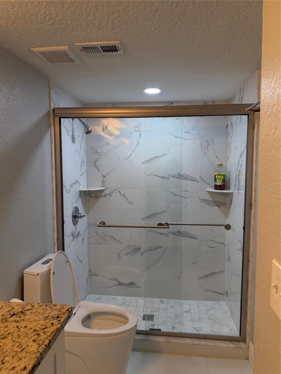 WINDMILL POINT CONDO - Residential Lease