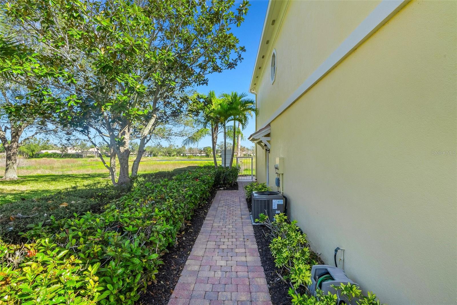 VILLAGEWALK - Residential Lease