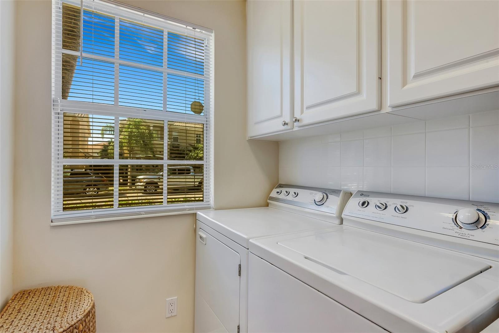 VILLAGEWALK - Residential Lease