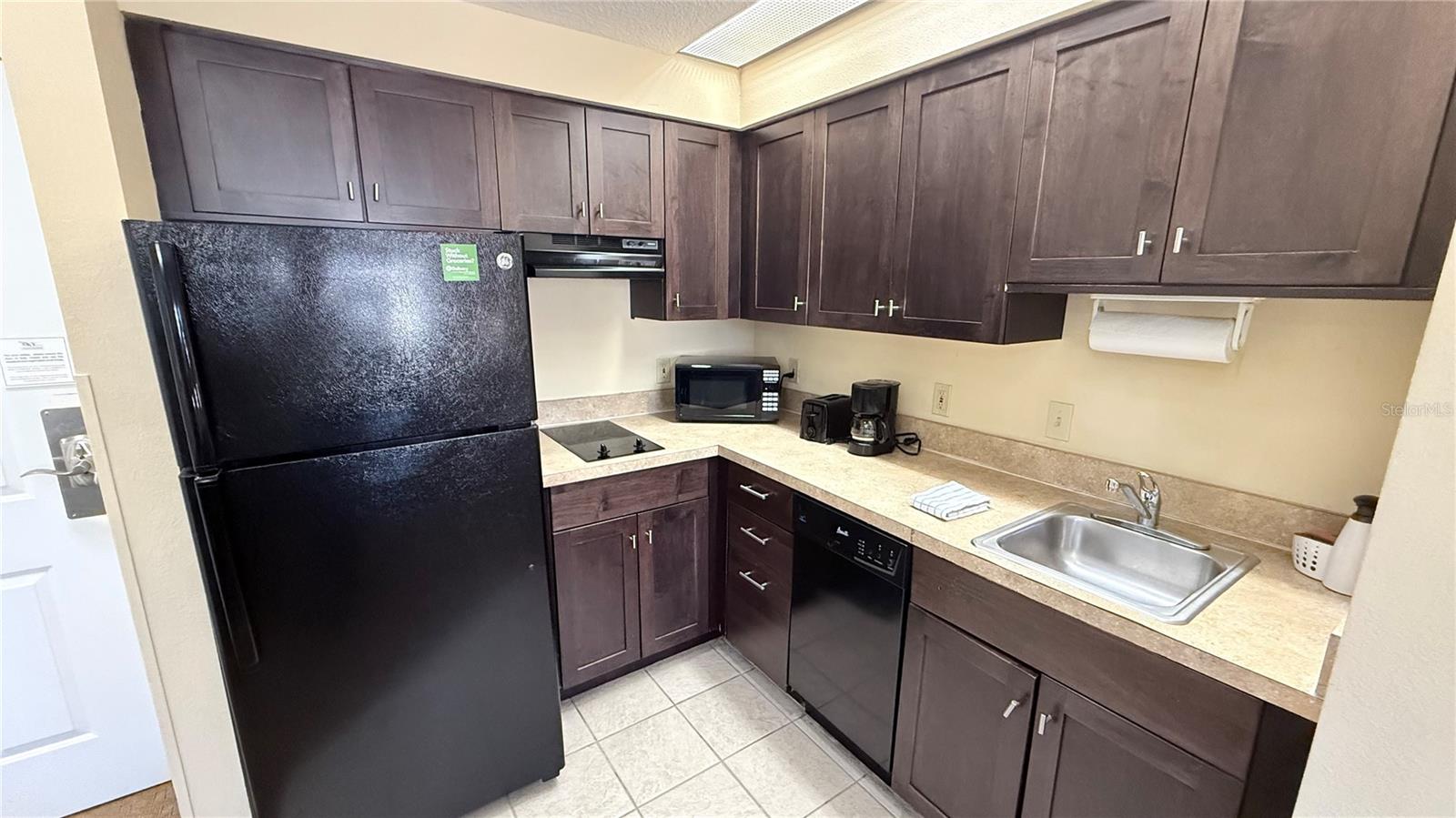 7601 CANADA AVENUE 325