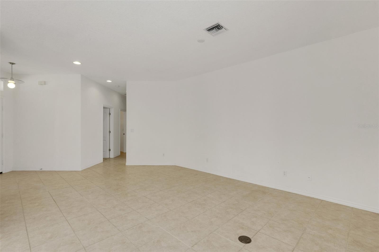 SEMINOLE LAKES PH 04 - Residential