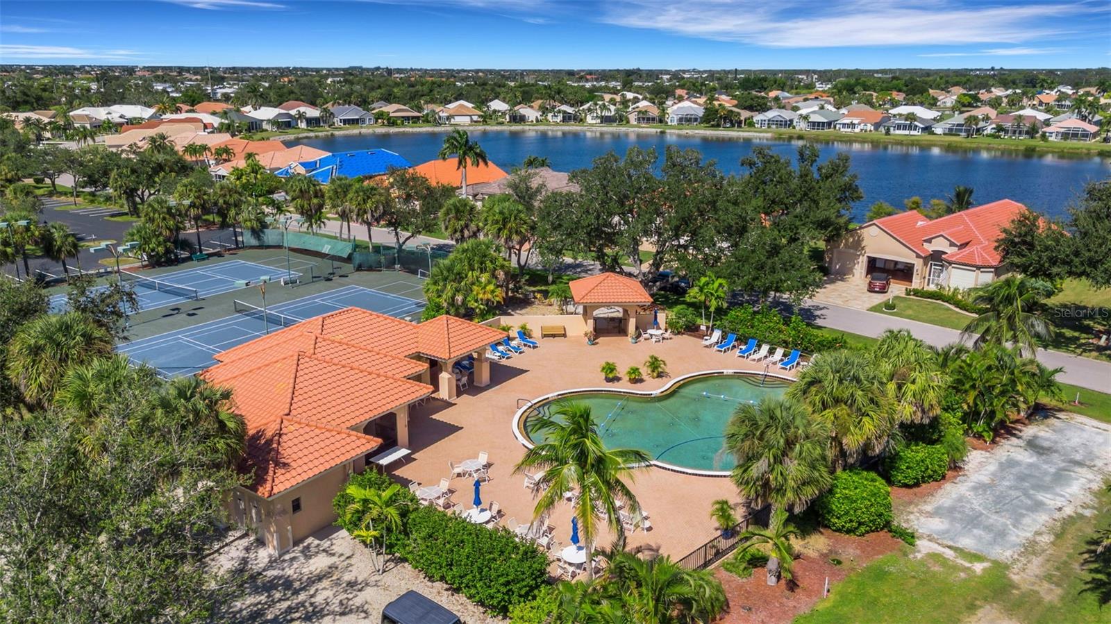 SEMINOLE LAKES PH 04 - Residential