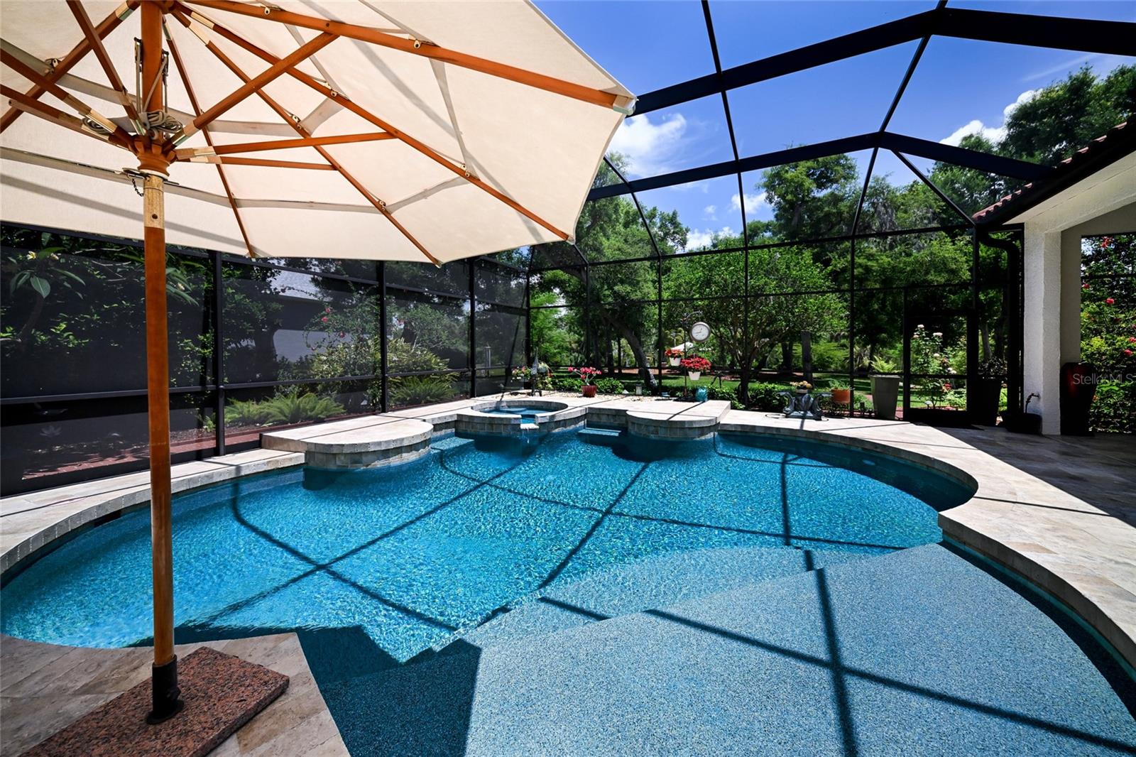 RIVER CLUB SOUTH - Residential