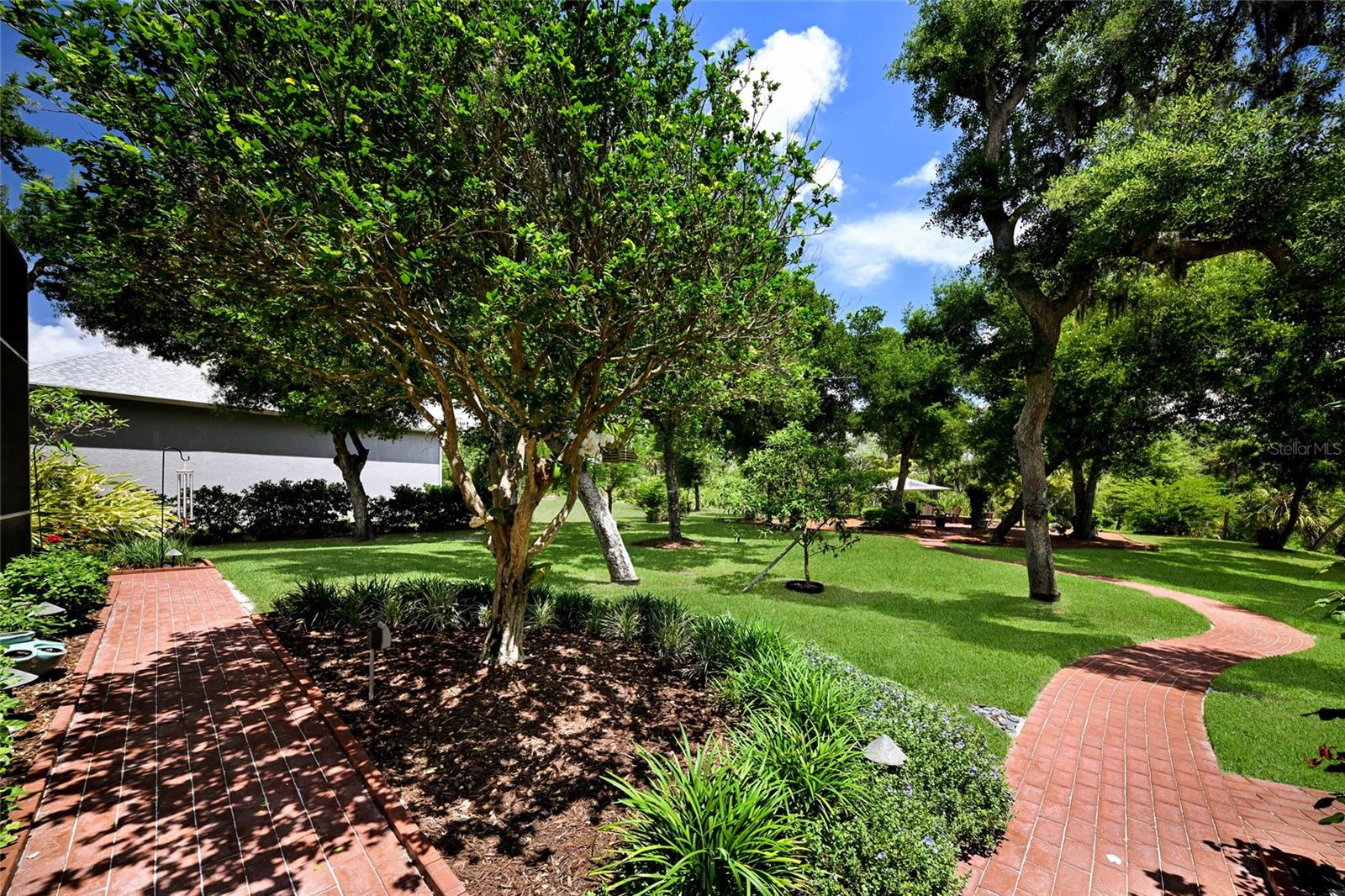 RIVER CLUB SOUTH - Residential