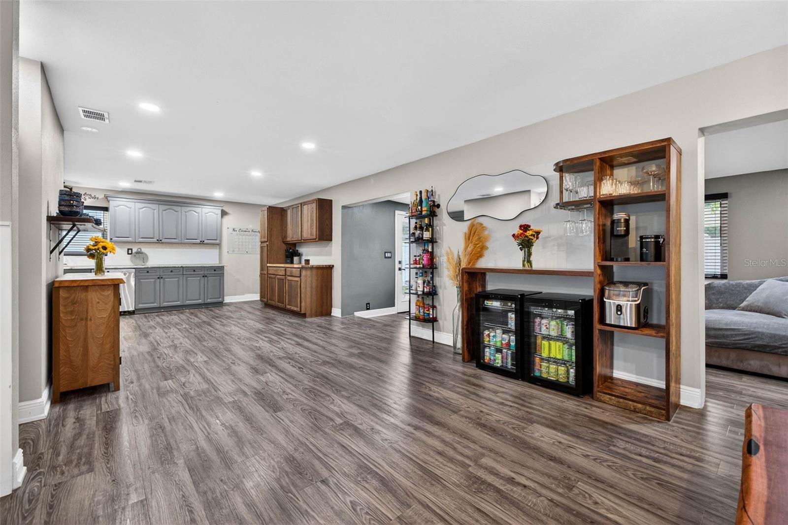 2581 BRAMBLEWOOD DRIVE W