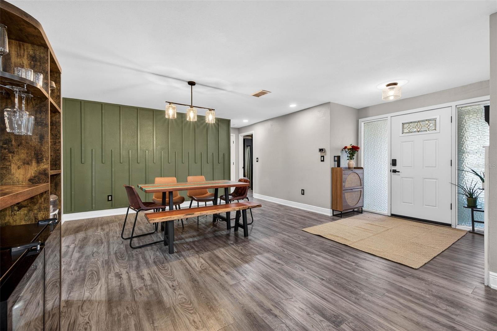 2581 BRAMBLEWOOD DRIVE W