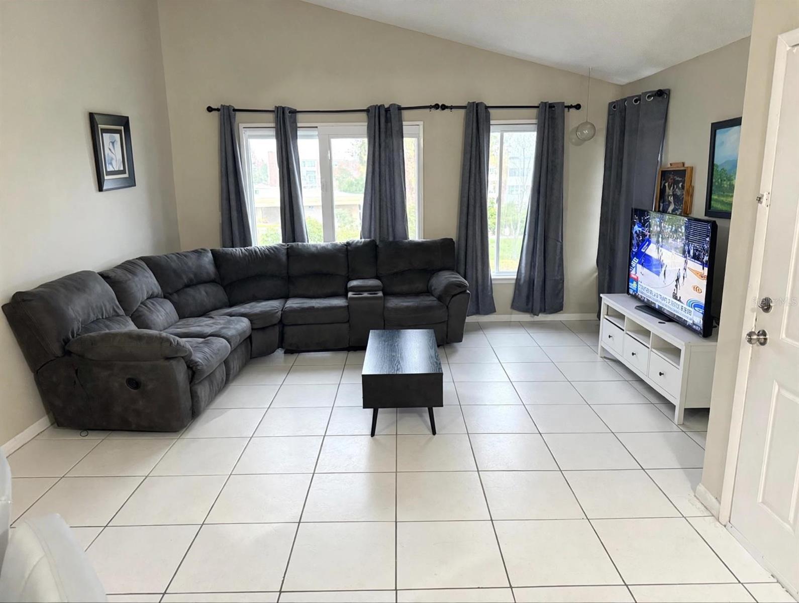2532 WOODGATE BOULEVARD 207