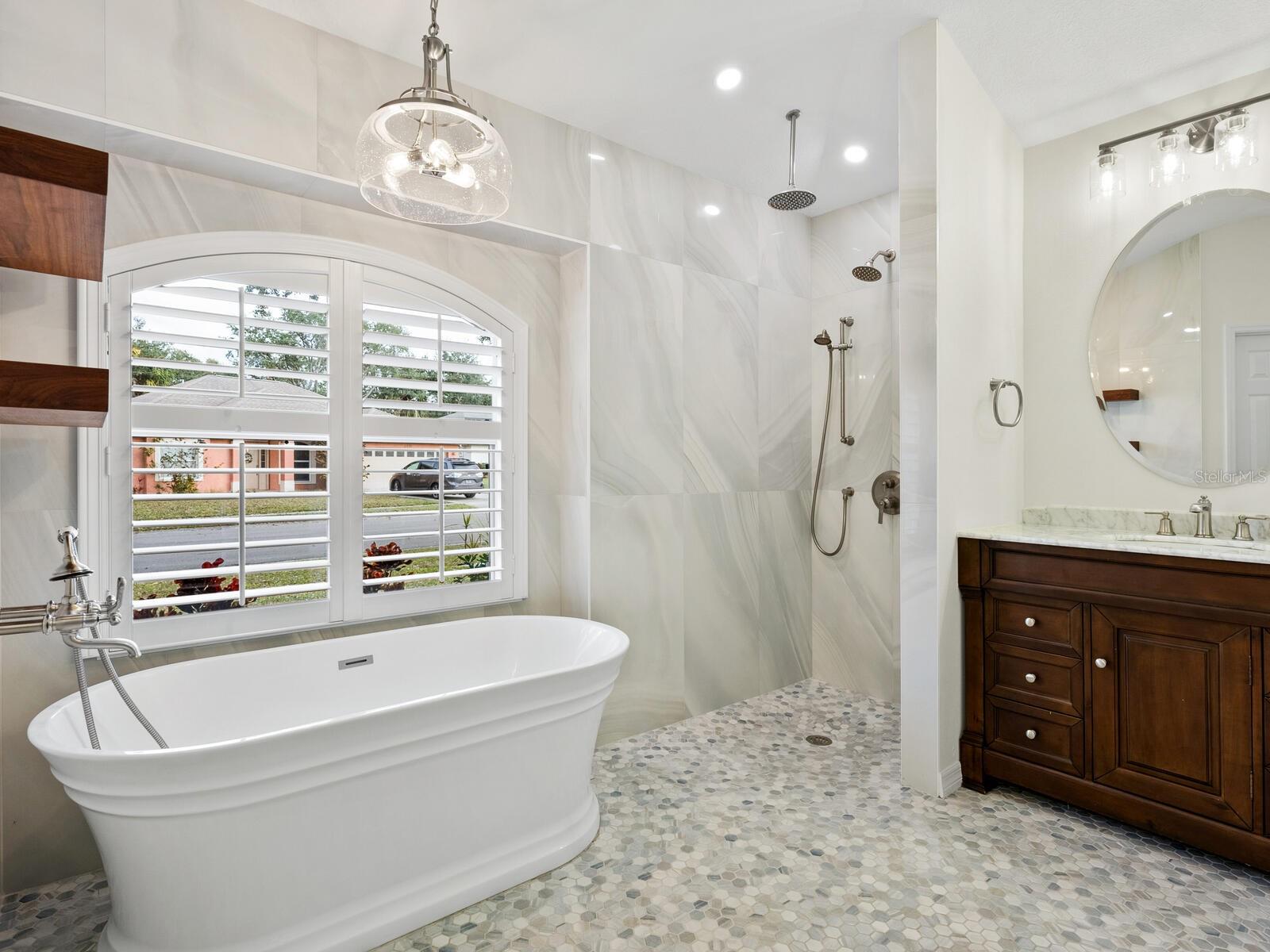 BRIARWOOD - Residential