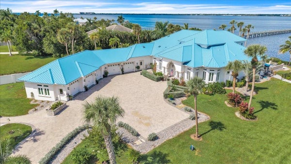 25494 SHORE DR, PUNTA GORDA, FL 33950 - Image e18e51feefc386f32ebea67eef129f6f/1660737971