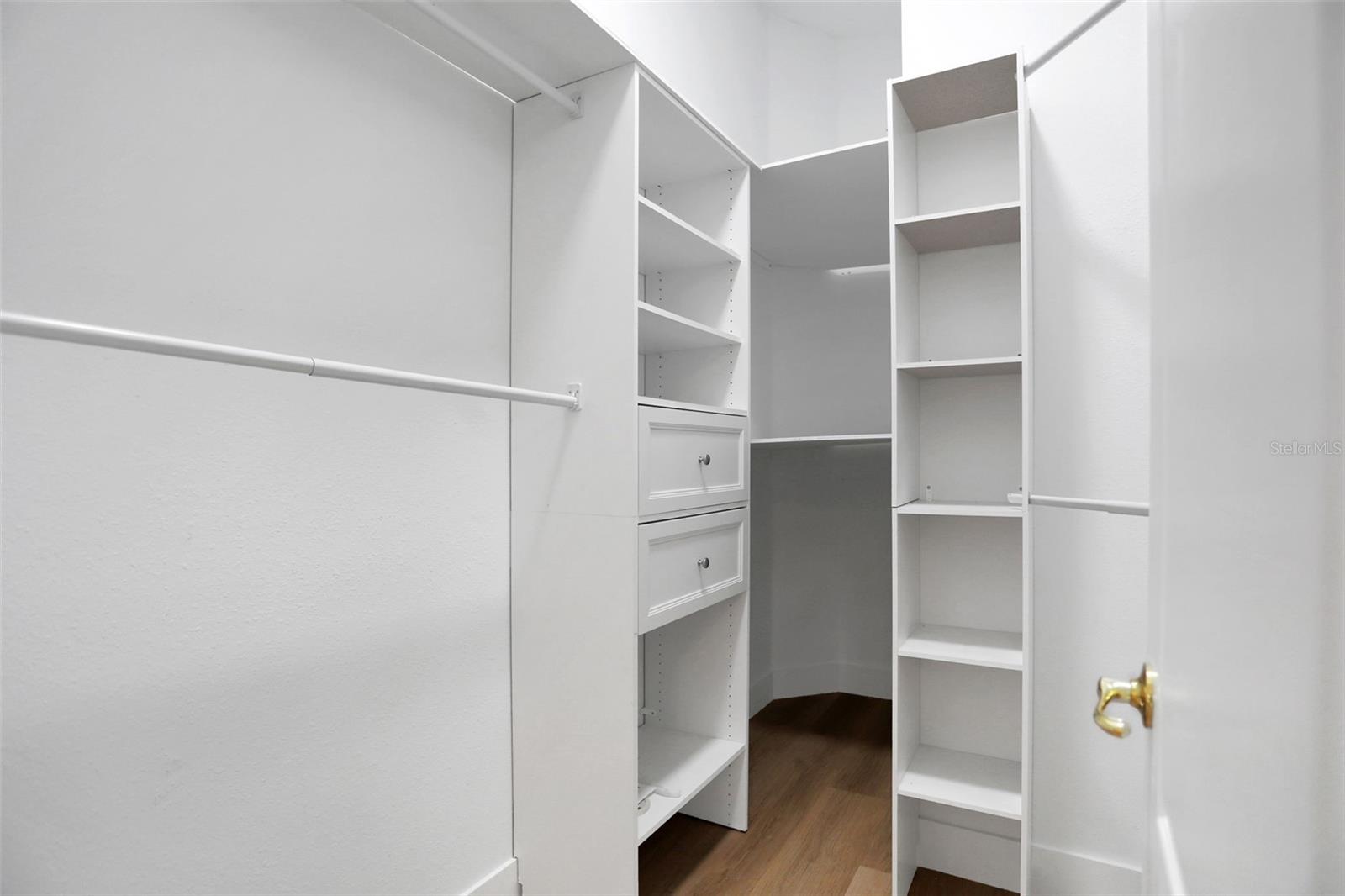 PAVILION PH 3 - Residential