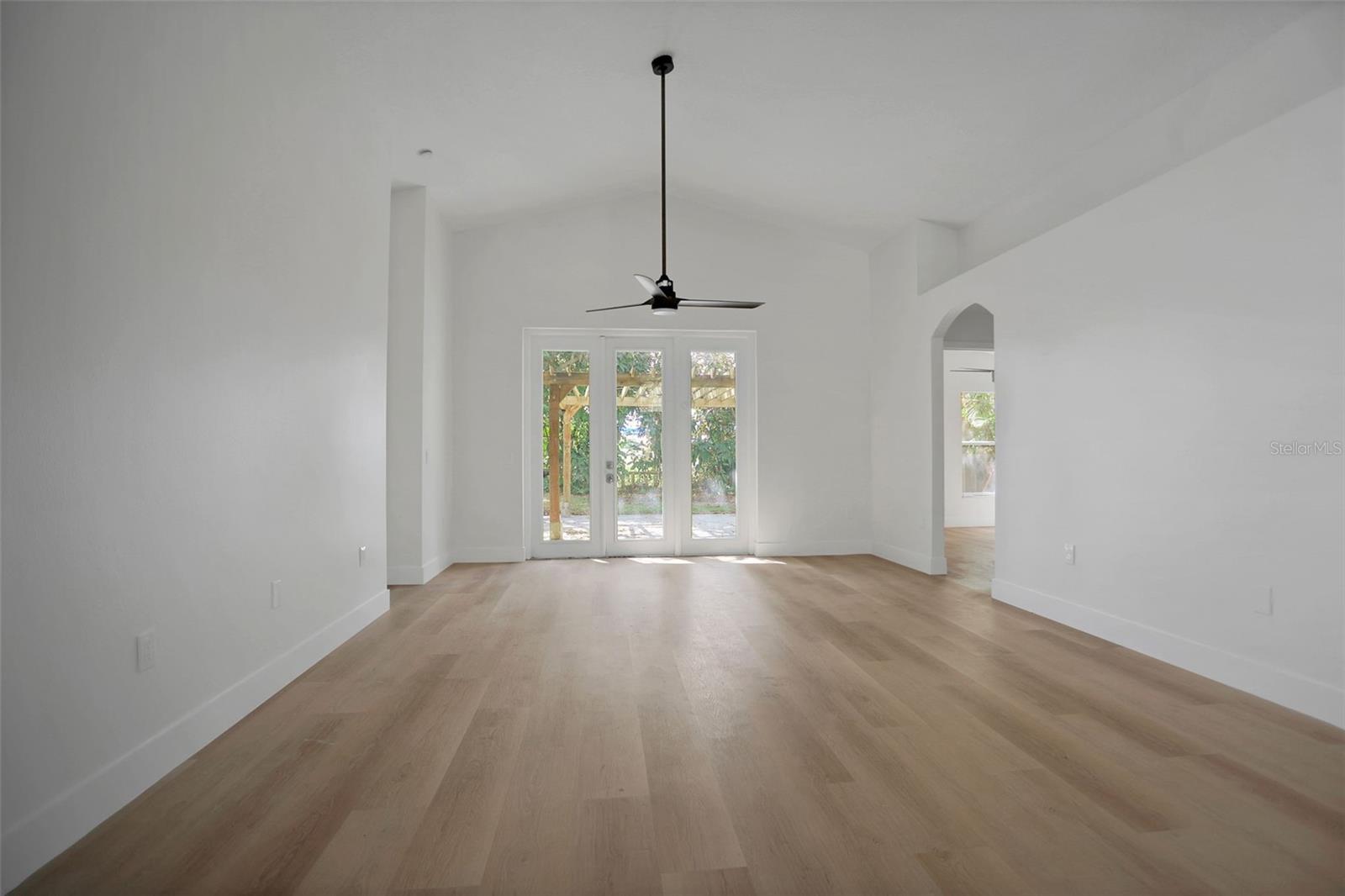 PAVILION PH 3 - Residential