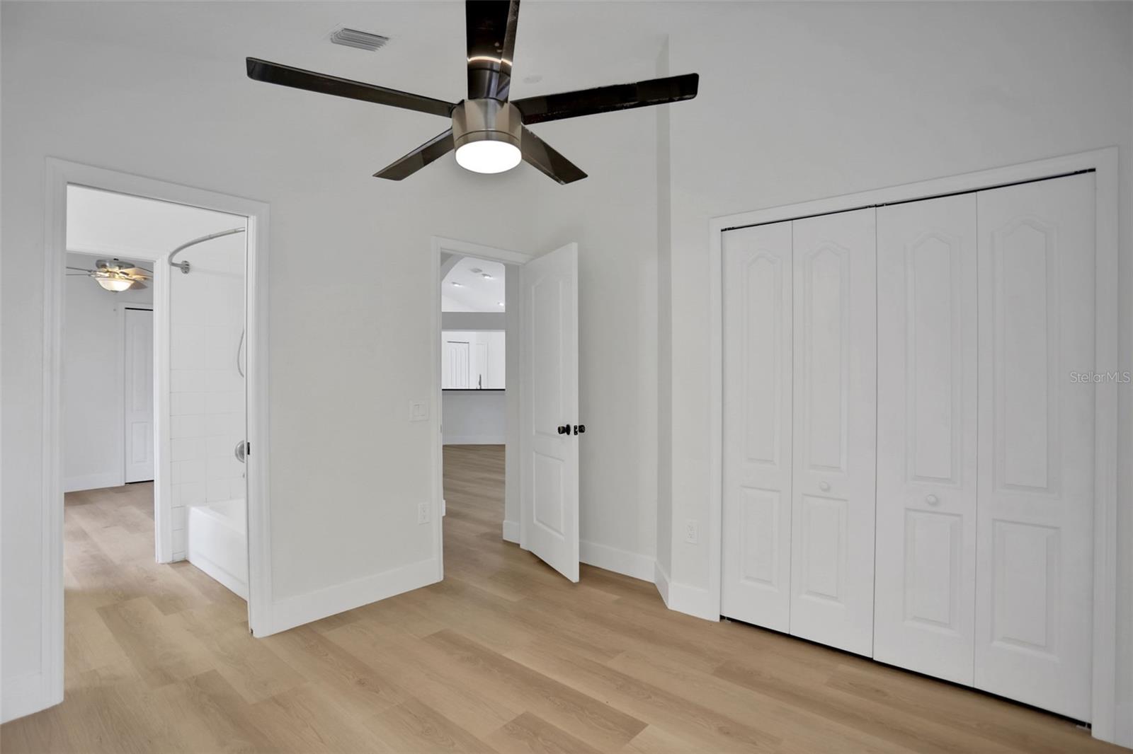 PAVILION PH 3 - Residential