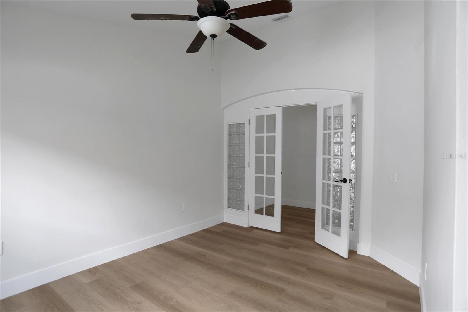 PAVILION PH 3 - Residential