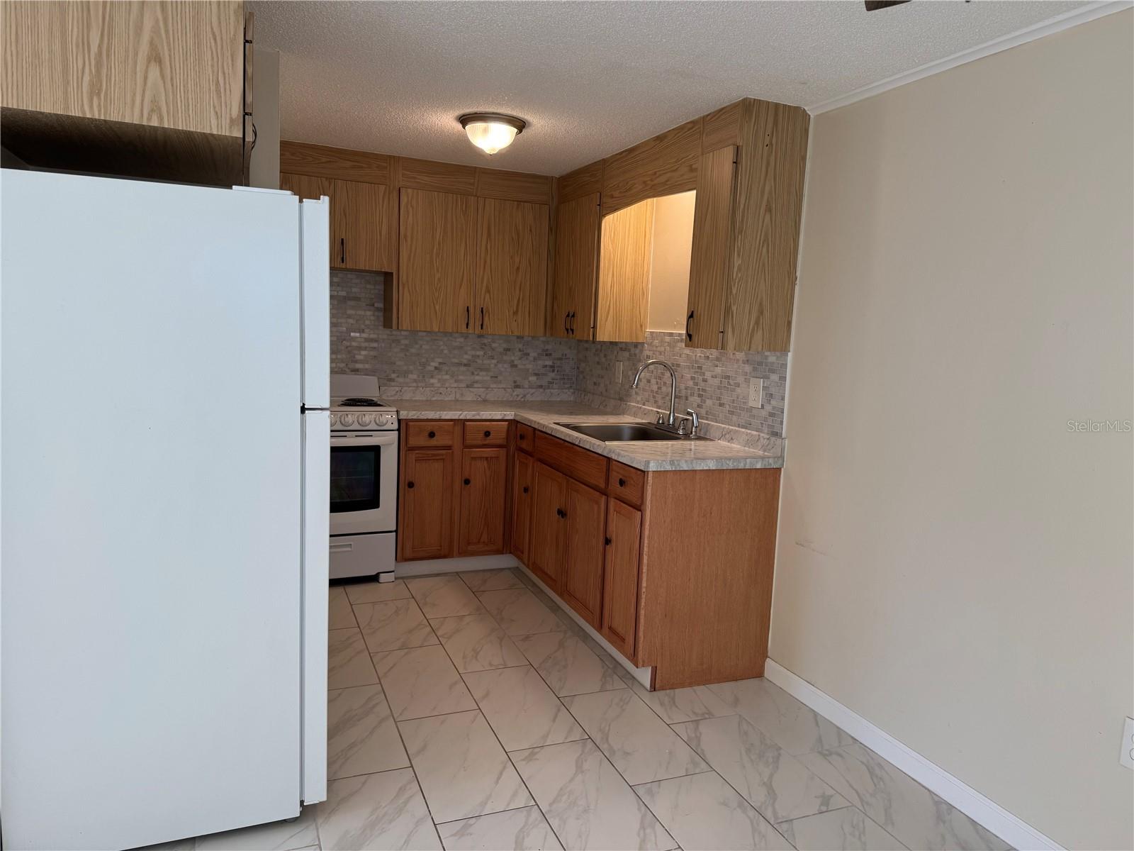 NAVY SHORES - Residential Lease