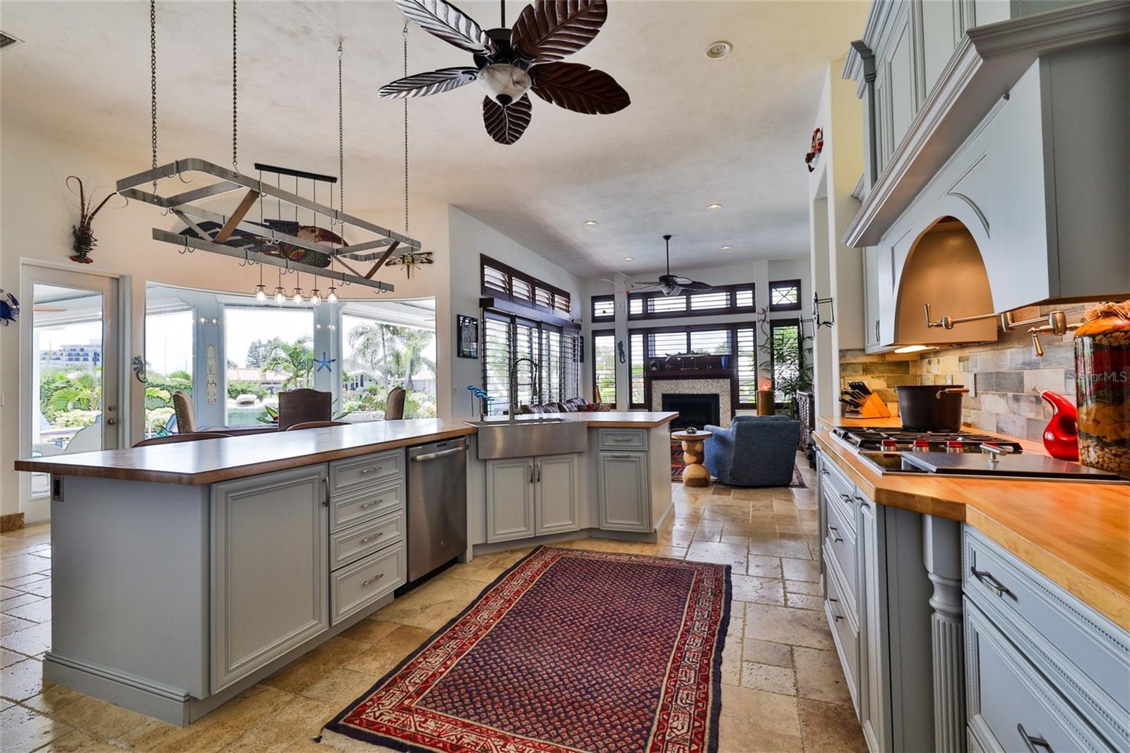 VENEZIA UNIT 07 - Residential