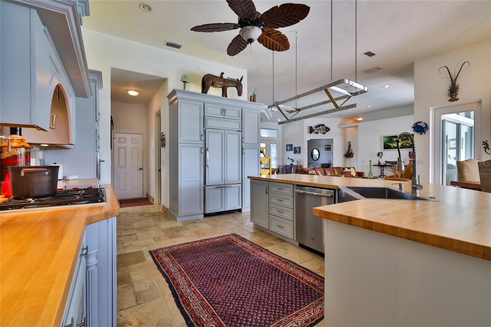 VENEZIA UNIT 07 - Residential