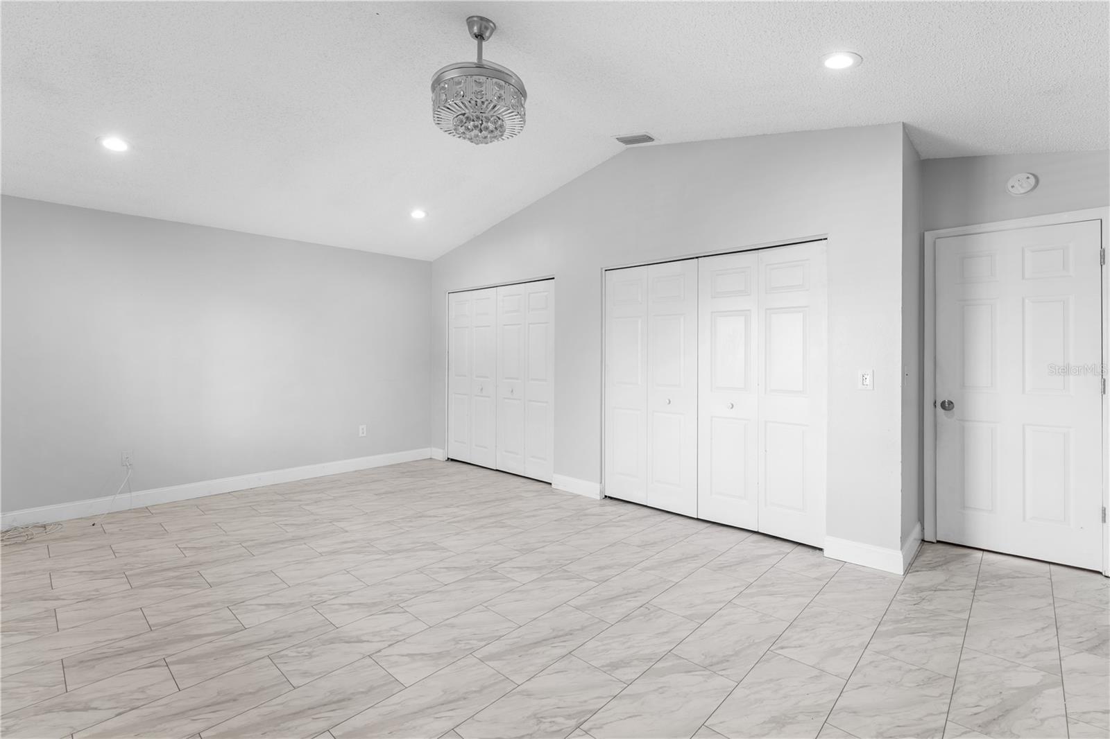 NORTHWOOD - Residential