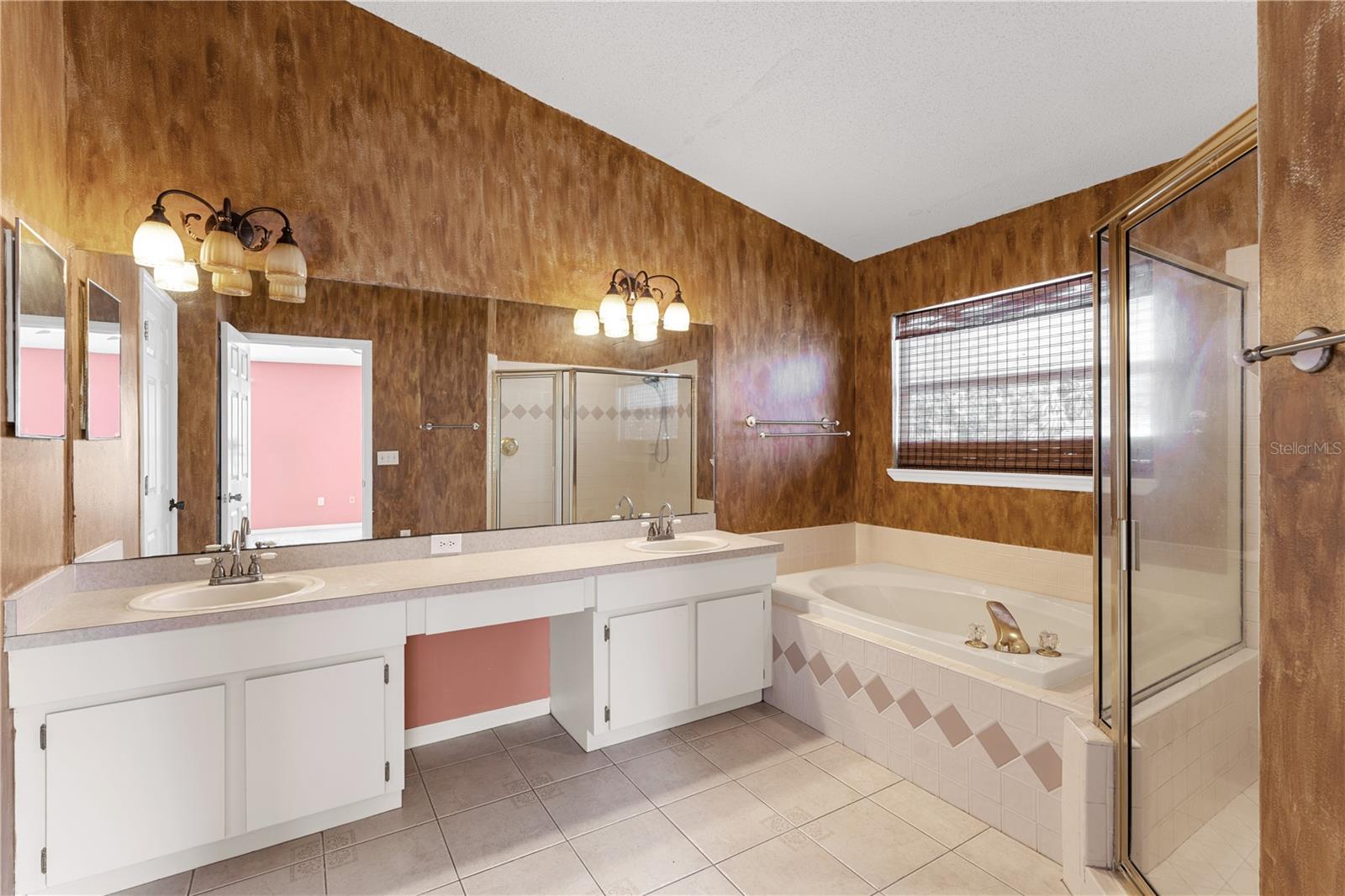 NORTHWOOD - Residential