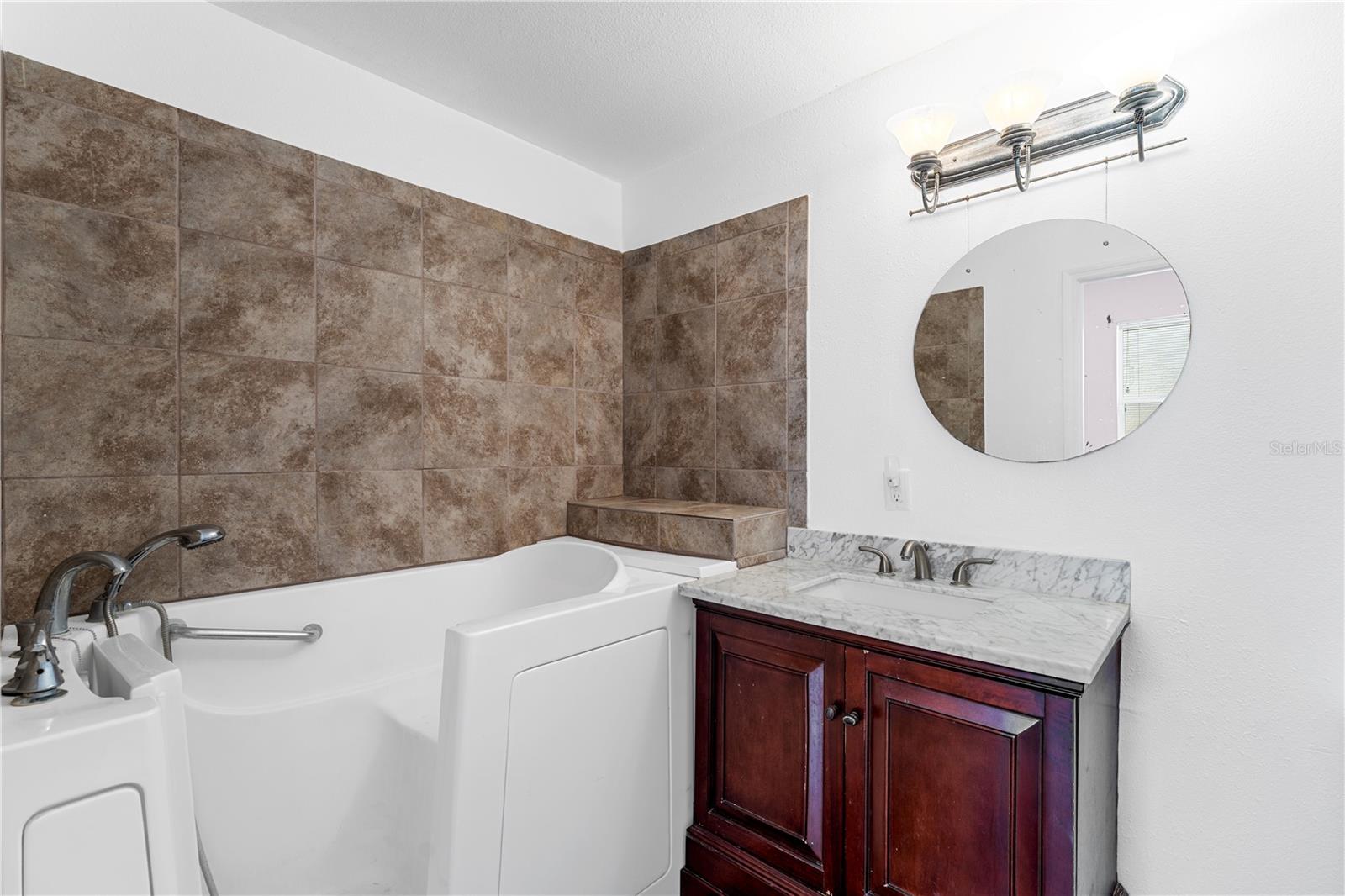 NORTHWOOD - Residential