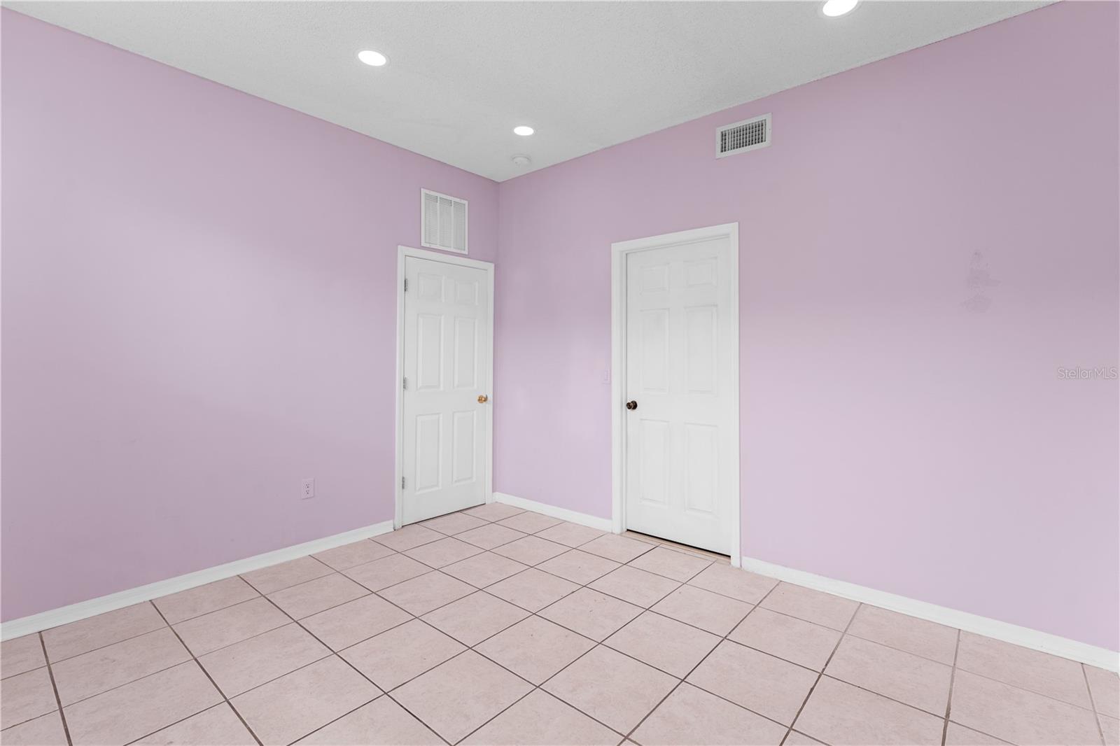 NORTHWOOD - Residential