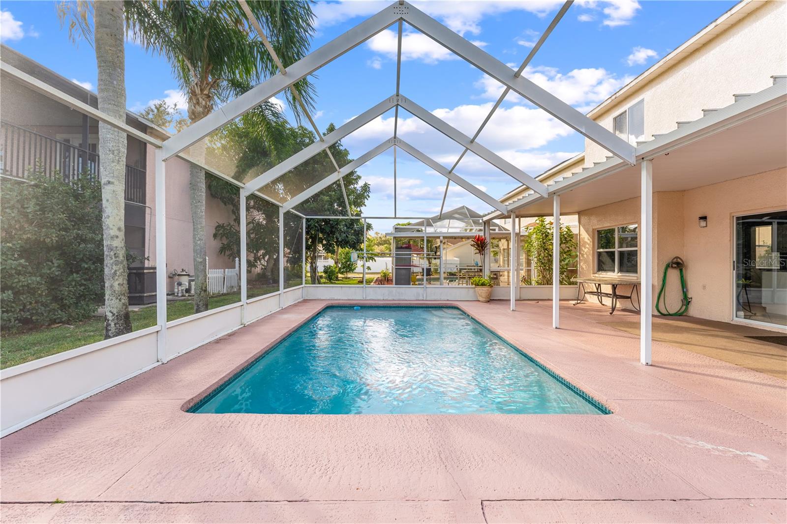 NORTHWOOD - Residential