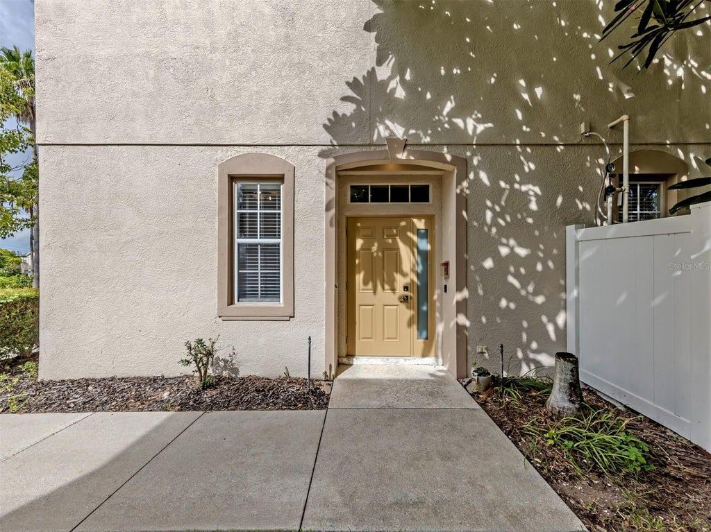 Photo of 3941 Yellowstone Circle, Sarasota, FL 34233 (MLS # N6145840)