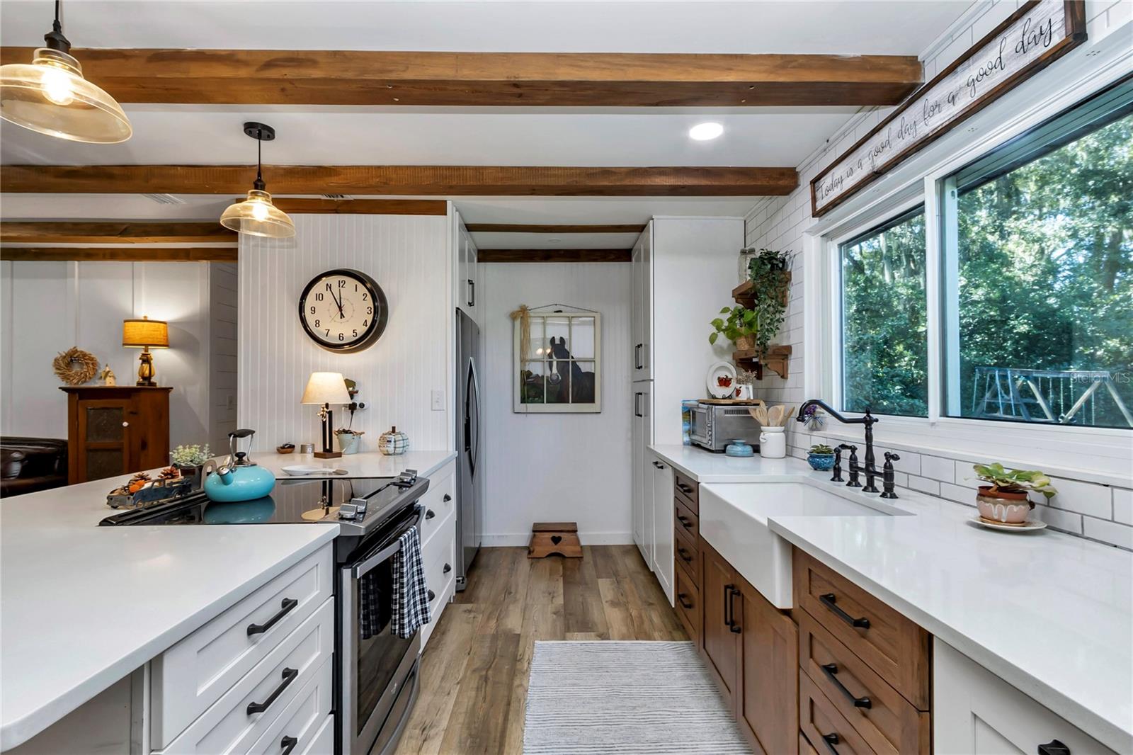 MEADOWBROOK RANCHES - Residential