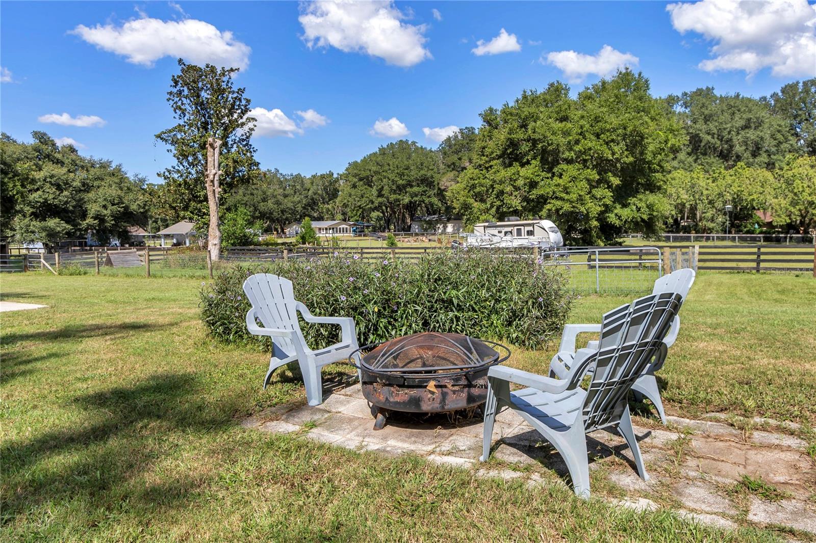 MEADOWBROOK RANCHES - Residential