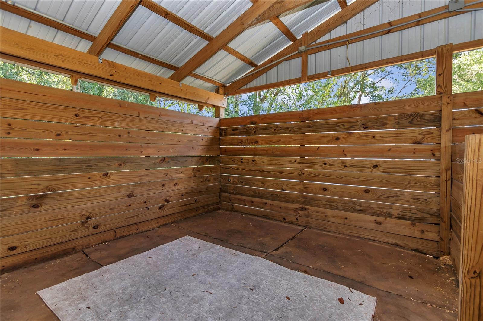 MEADOWBROOK RANCHES - Residential