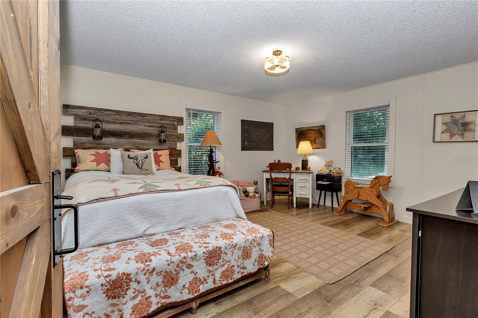 MEADOWBROOK RANCHES - Residential