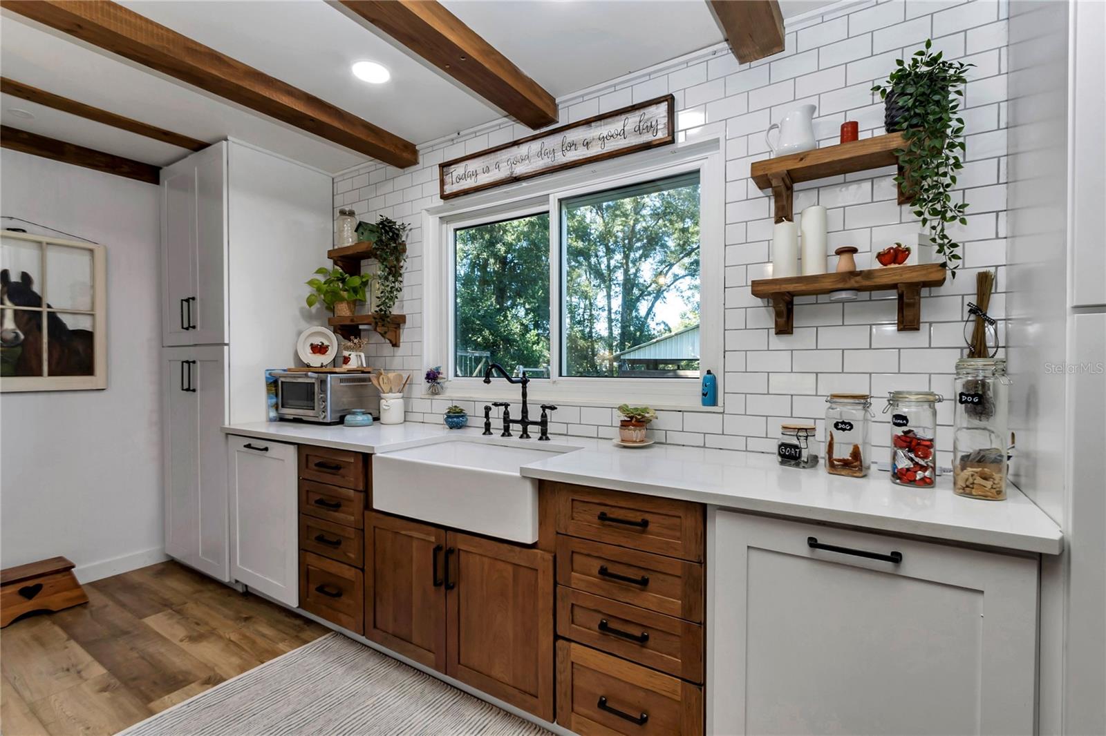 MEADOWBROOK RANCHES - Residential