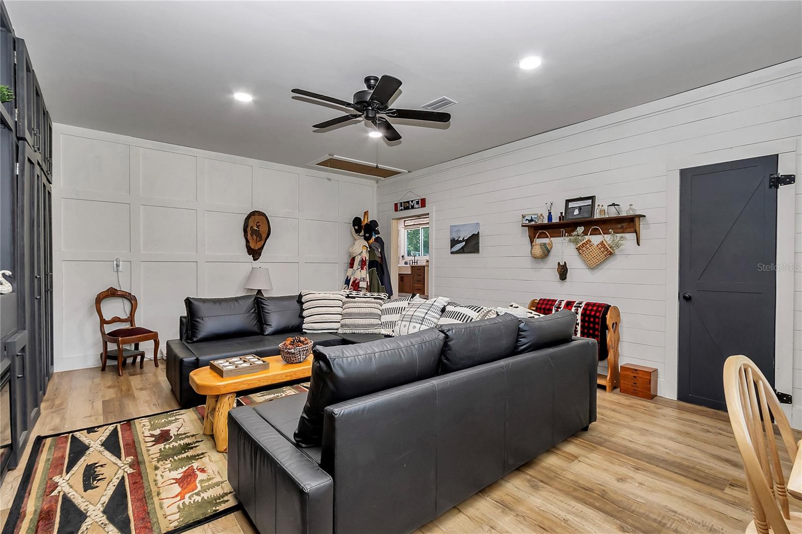 MEADOWBROOK RANCHES - Residential