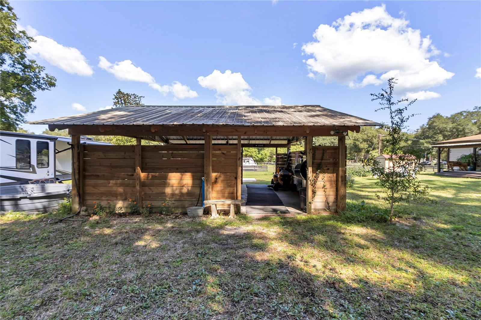 MEADOWBROOK RANCHES - Residential