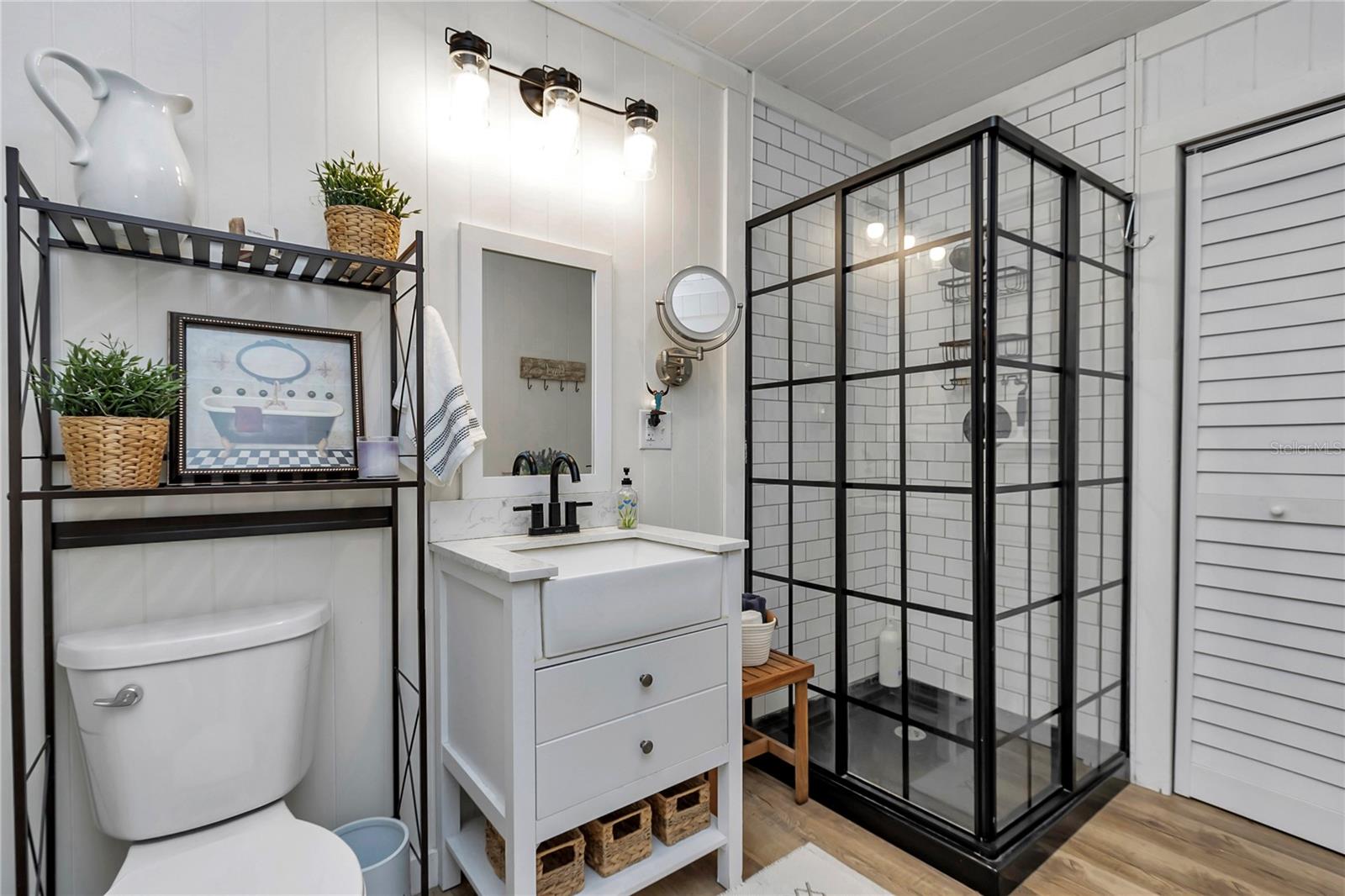 MEADOWBROOK RANCHES - Residential