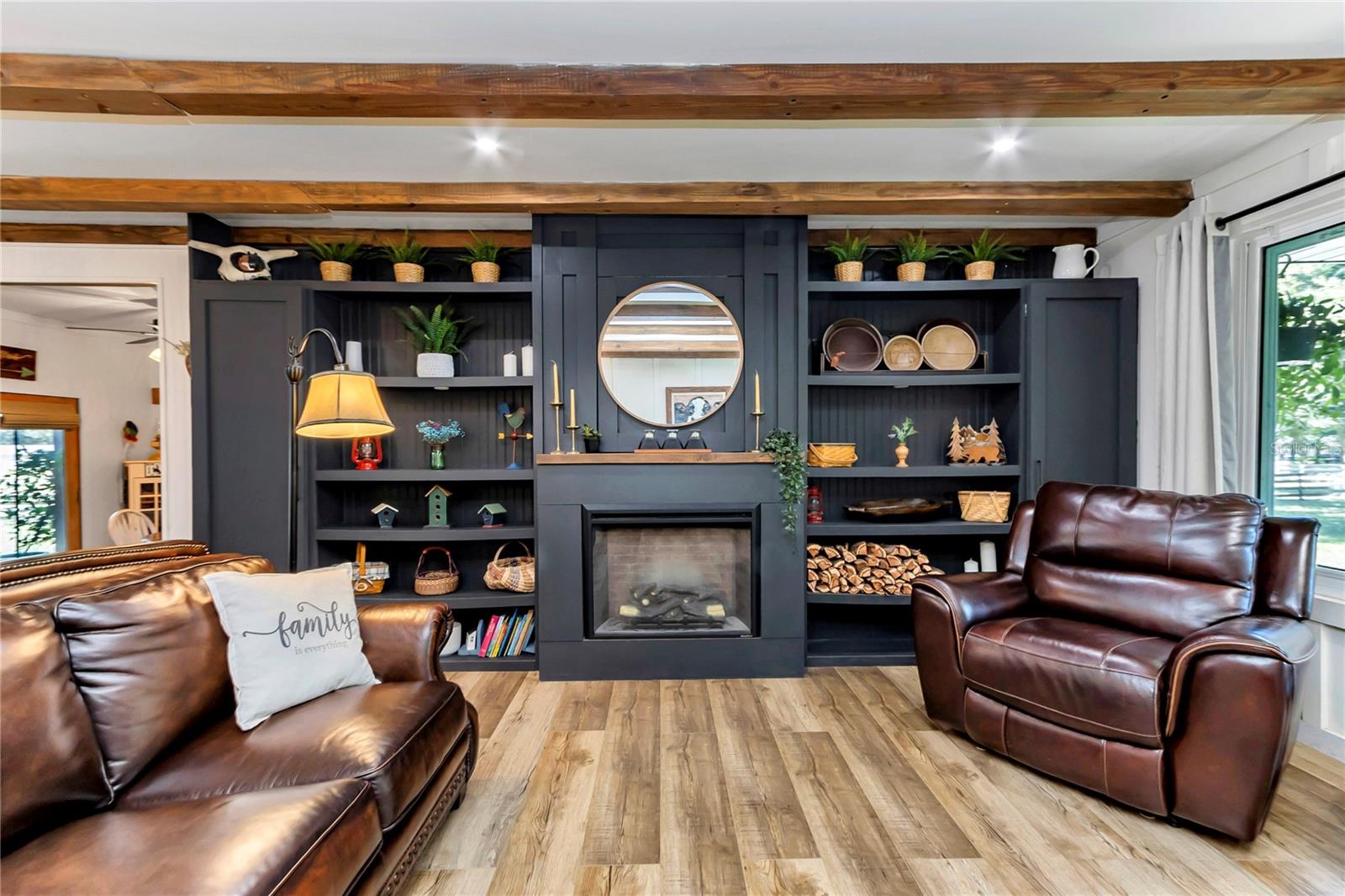 MEADOWBROOK RANCHES - Residential