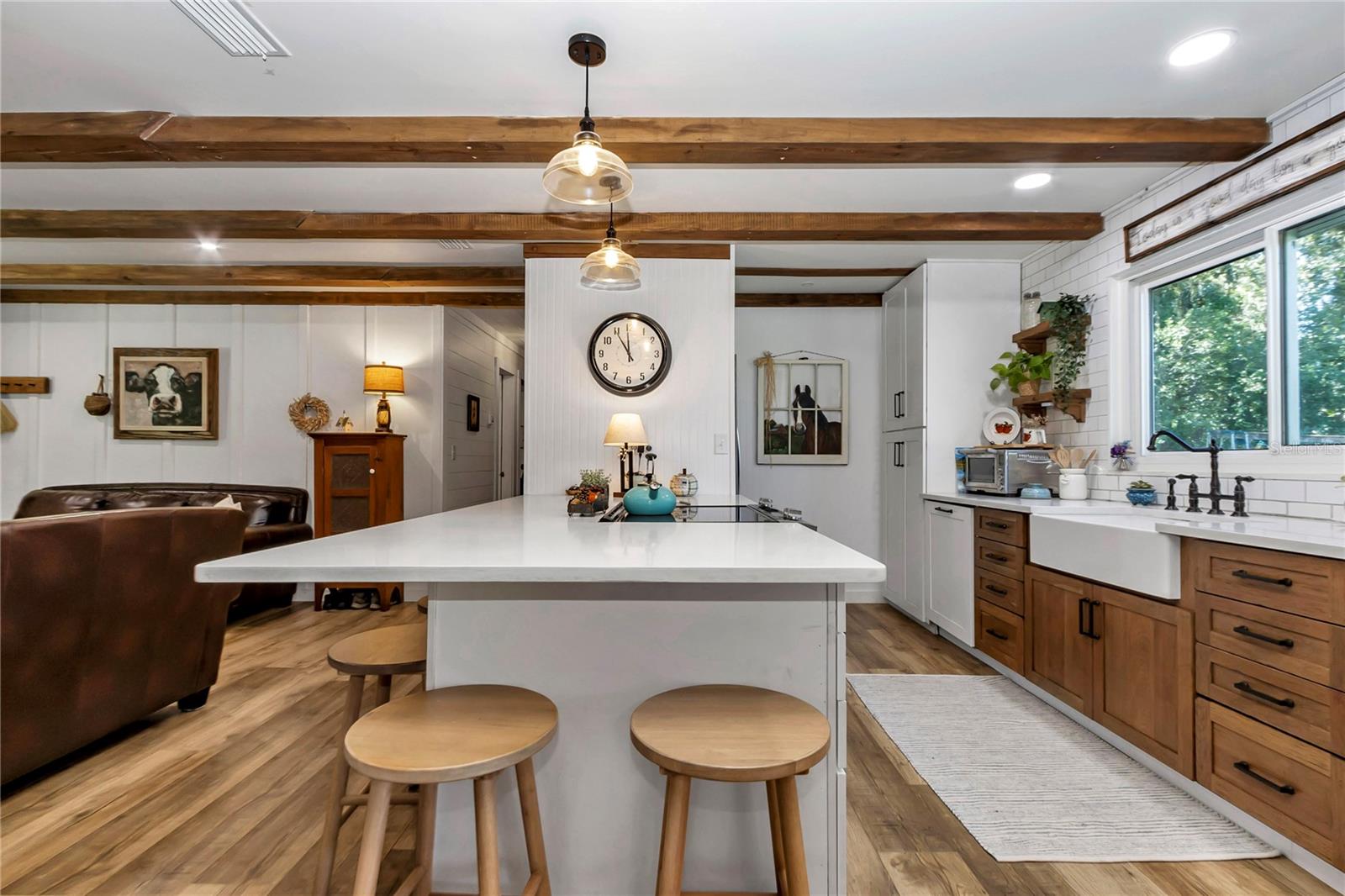 MEADOWBROOK RANCHES - Residential