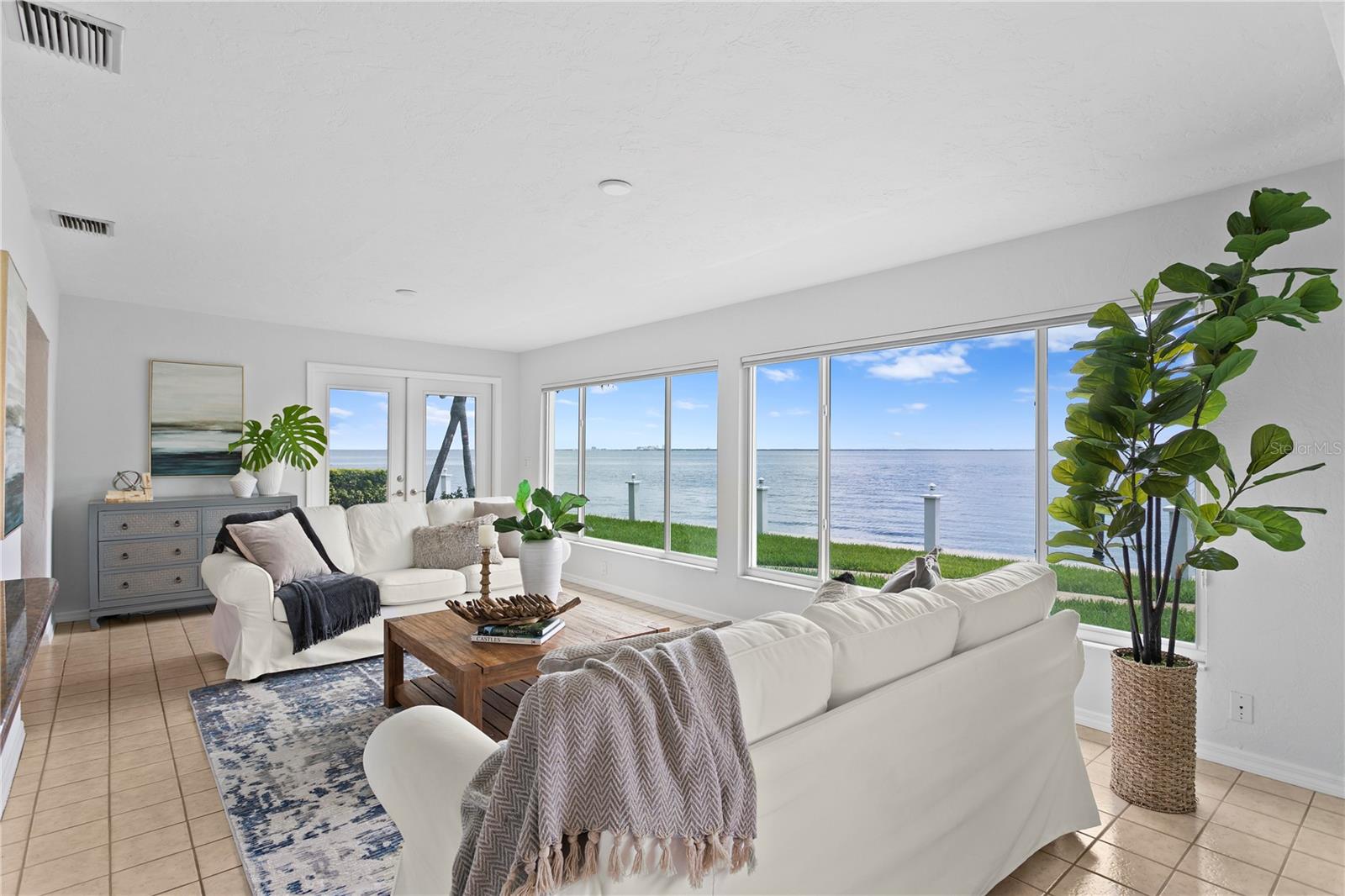 VENETIAN ISLES - Residential