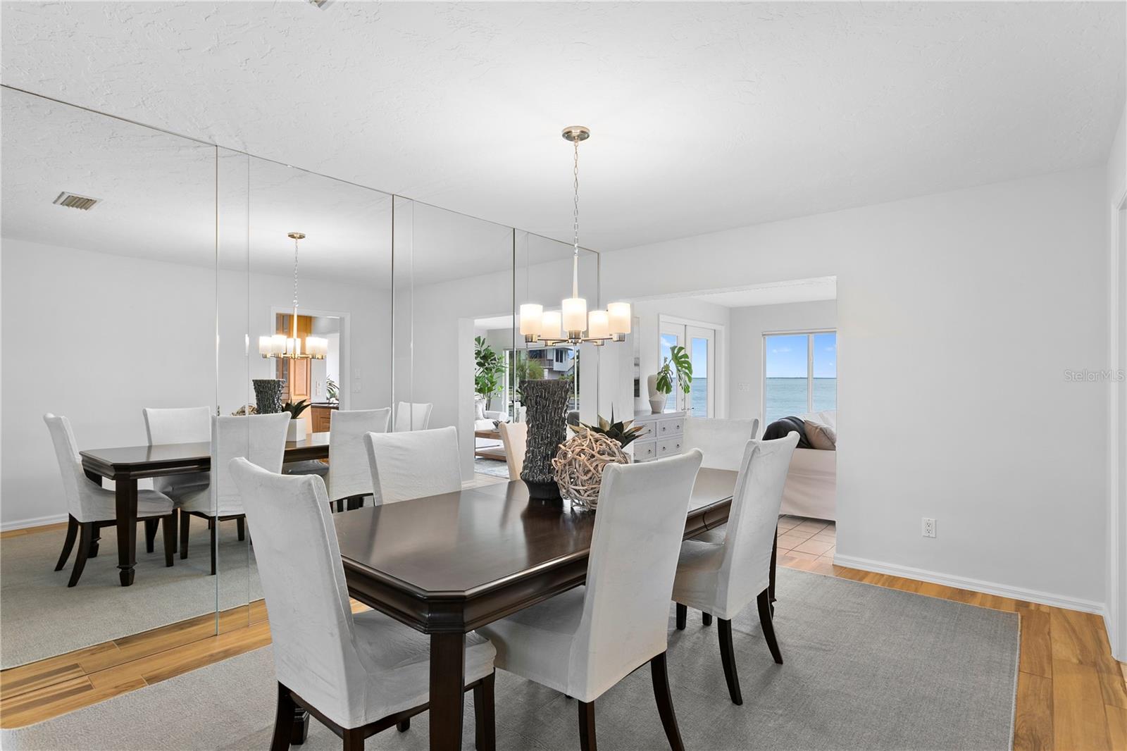 VENETIAN ISLES - Residential