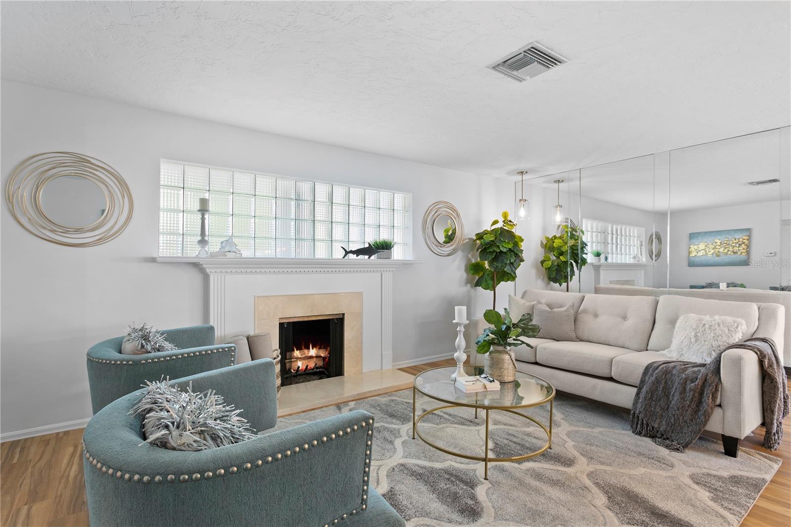 VENETIAN ISLES - Residential