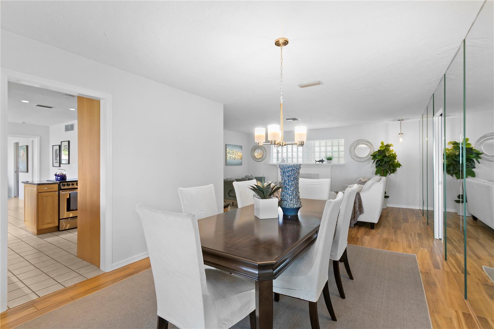 VENETIAN ISLES - Residential