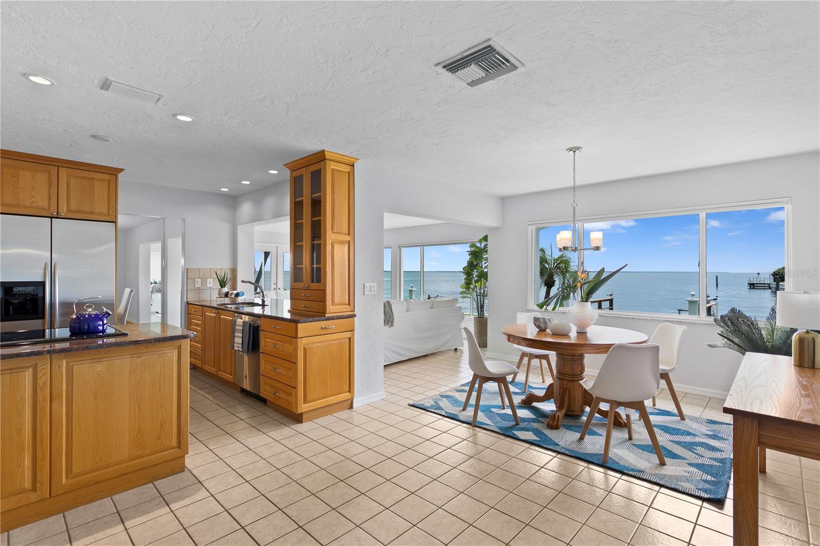 VENETIAN ISLES - Residential