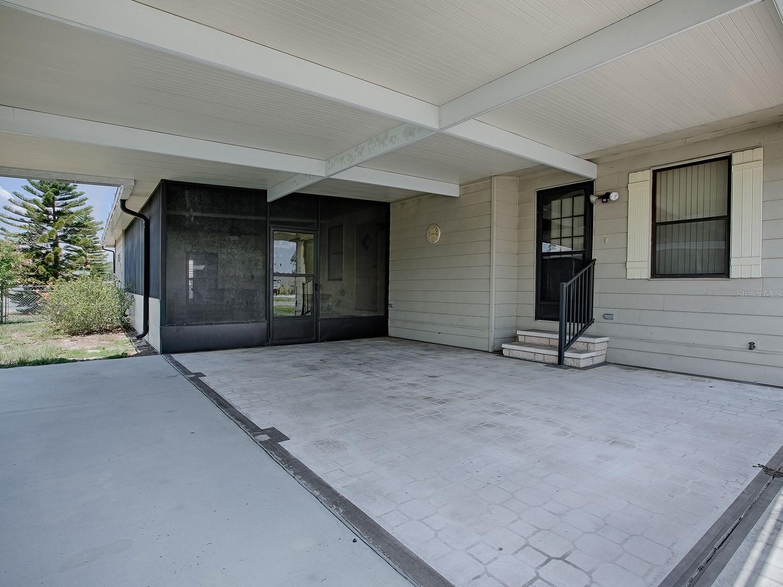 1437 APACHE CIRCLE