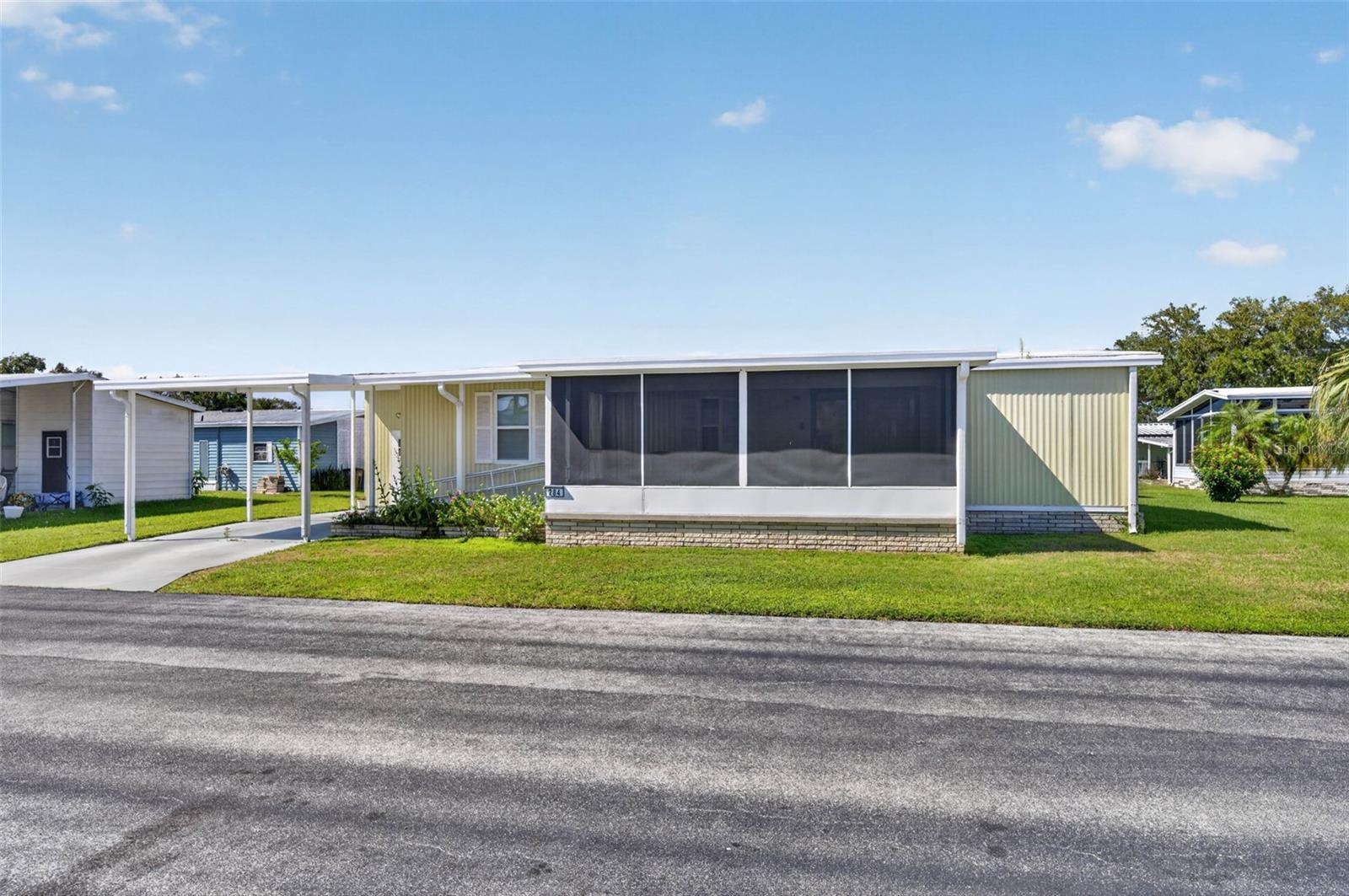 2055 S FLORAL AVENUE 284