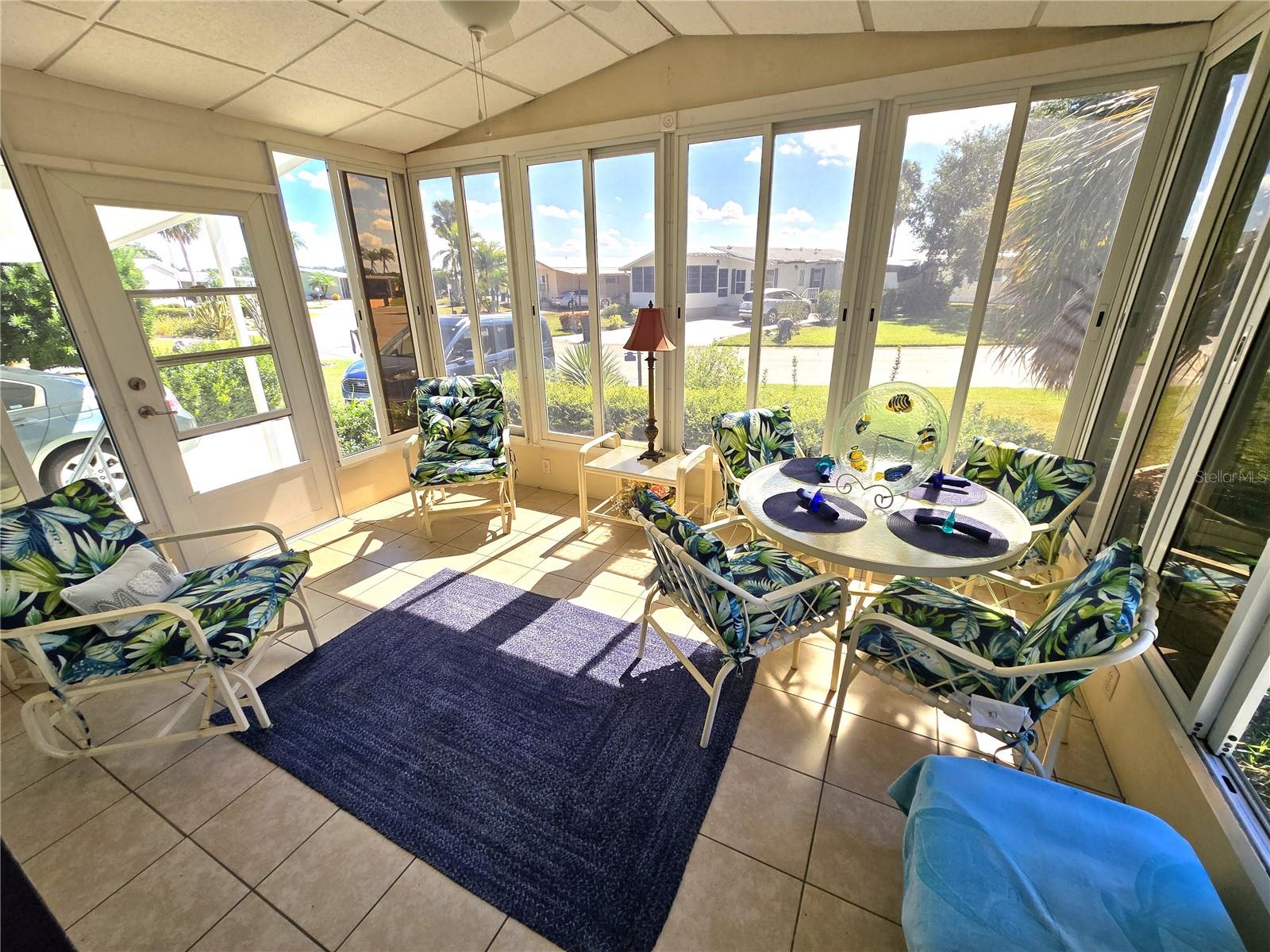 IMPERIAL LAKES - Residential