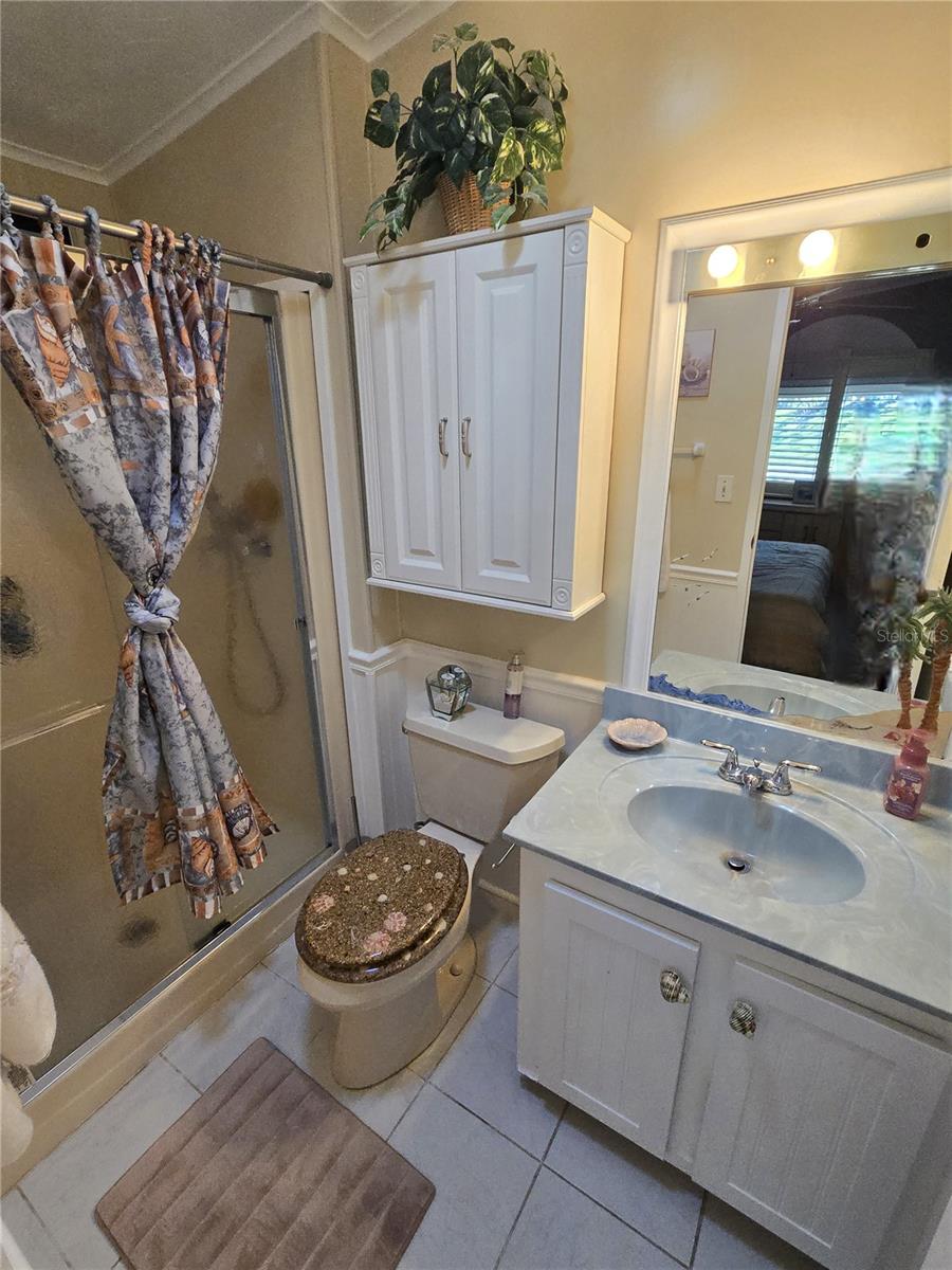 IMPERIAL LAKES - Residential